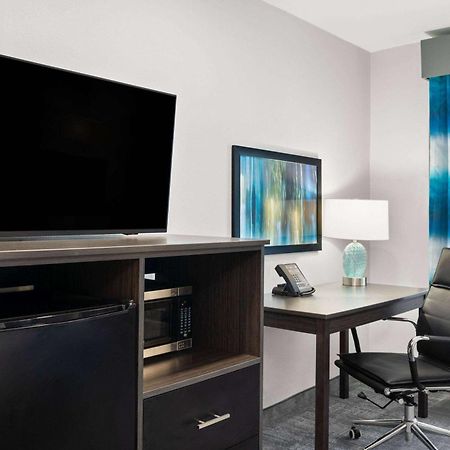 La Quinta Inn By Wyndham Indianapolis Airport Executive Dr Eksteriør billede