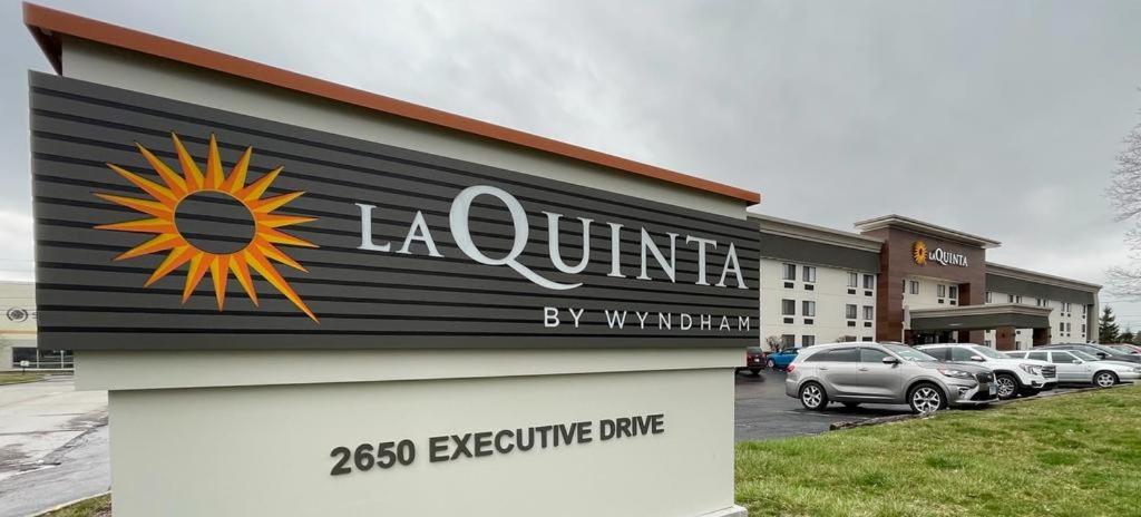 La Quinta Inn By Wyndham Indianapolis Airport Executive Dr Eksteriør billede