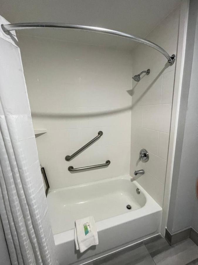 La Quinta Inn By Wyndham Indianapolis Airport Executive Dr Eksteriør billede