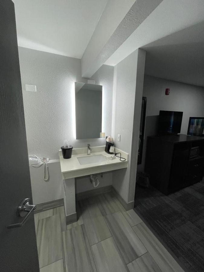 La Quinta Inn By Wyndham Indianapolis Airport Executive Dr Eksteriør billede