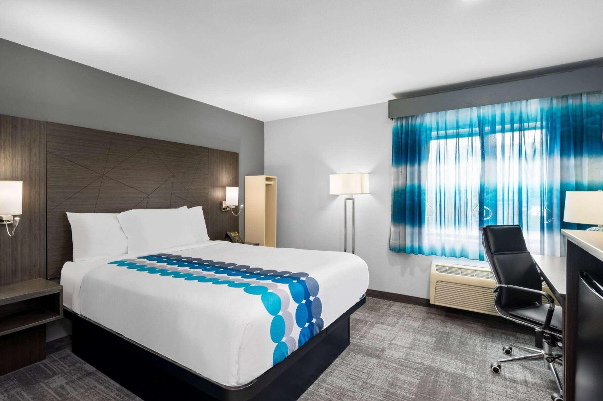 La Quinta Inn By Wyndham Indianapolis Airport Executive Dr Eksteriør billede