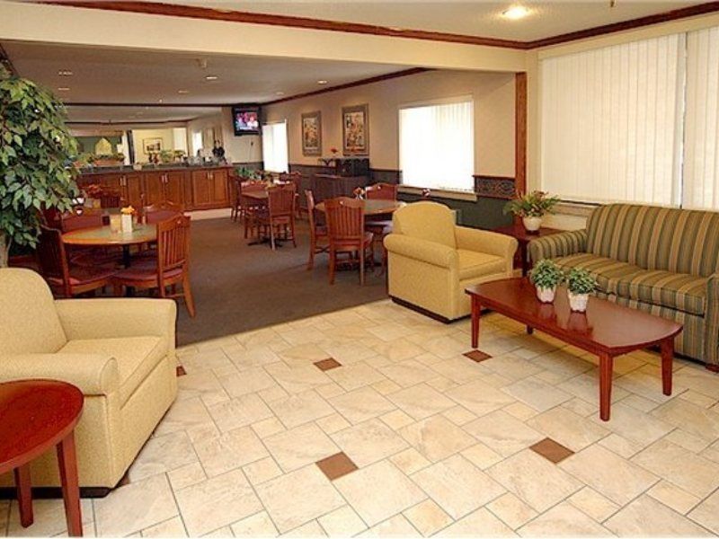La Quinta Inn By Wyndham Indianapolis Airport Executive Dr Eksteriør billede