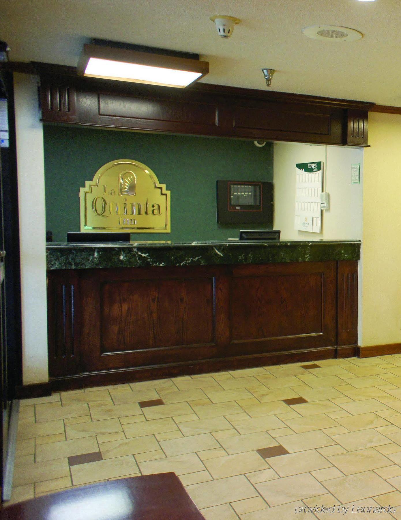 La Quinta Inn By Wyndham Indianapolis Airport Executive Dr Eksteriør billede
