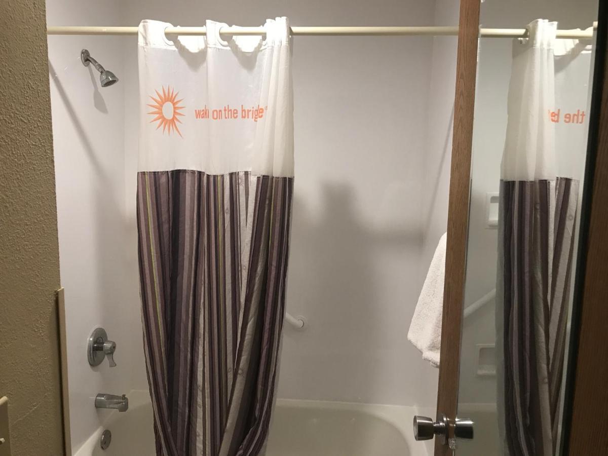 La Quinta Inn By Wyndham Indianapolis Airport Executive Dr Eksteriør billede